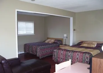 Beach Grove Motel hotel thumbnail 7