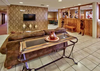 Western Skies Inn And Suites hotel thumbnail 5