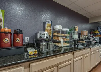 Microtel Inn & Suites By Wyndham Oklahoma City Airport hotel thumbnail 6