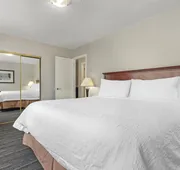 Best Western Plus Suites Downtown hotel detail image 7