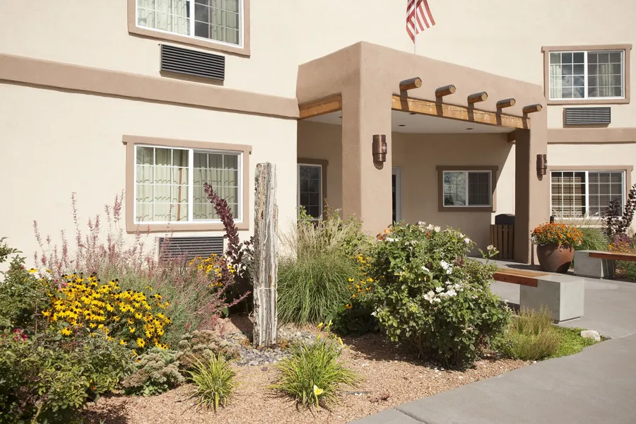 Econo Lodge Inn & Suites Santa Fe South hotel detail image 2