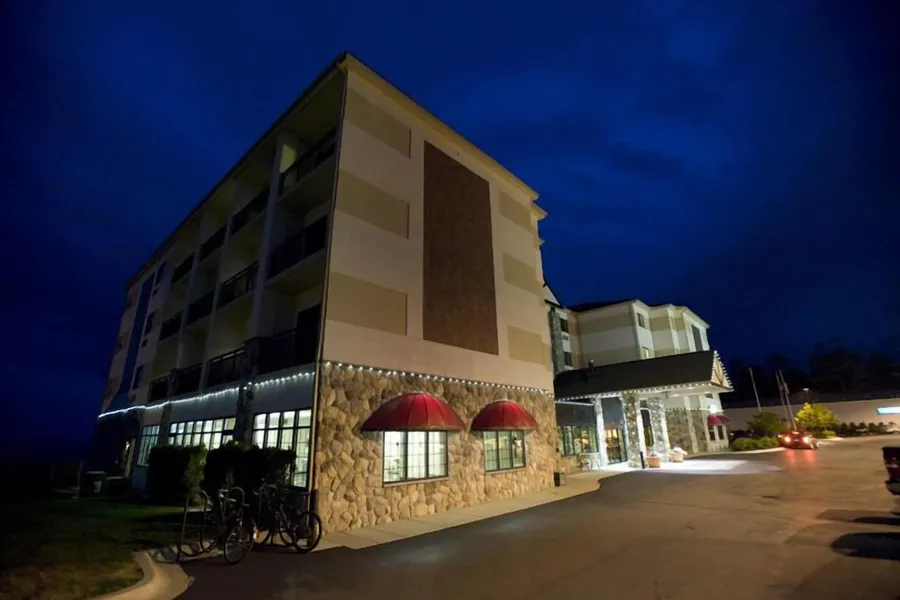 ParkShore Resort hotel detail image 2