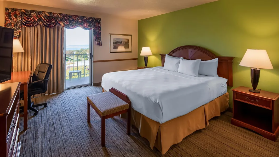 Apple Tree Inn, SureStay Collection by Best Western hotel detail image 6
