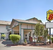 Super 8 by Wyndham LaGrande hotel detail image 3