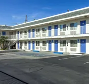 Motel 6 Phoenix, AZ - Airport - 24th Street hotel detail image 4