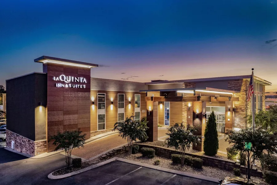 La Quinta Inn & Suites by Wyndham Chattanooga - East Ridge hotel detail image 2