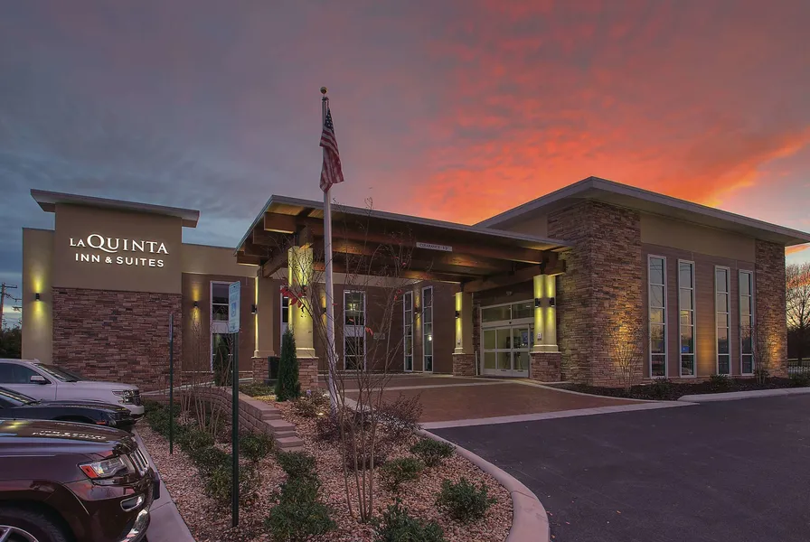La Quinta Inn & Suites by Wyndham Chattanooga - East Ridge hotel detail image 6