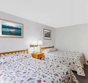 Super 8 by Wyndham Lake George/Warrensburg Area hotel detail image 5