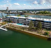Clover Island Inn hotel detail image 3