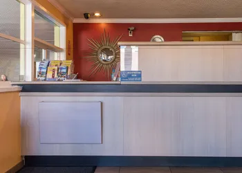 Civic Center Motor Inn hotel thumbnail 3