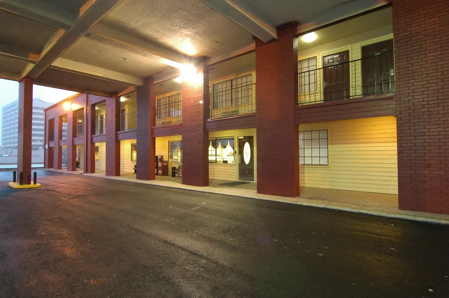 Executive Inn & Suites hotel detail image 2