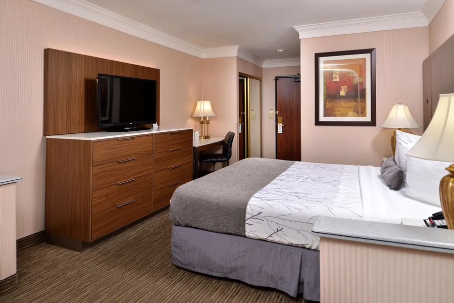 Best Western Plus Suites Hotel - LAX Airport LA Stadium hotel detail image 6