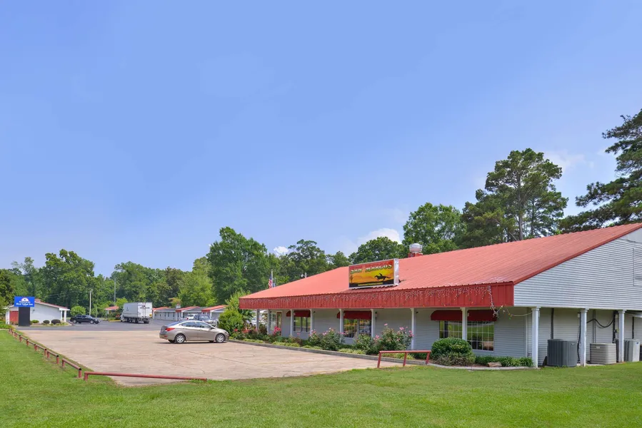 Americas Best Value Inn Winnsboro, LA hotel detail image 2