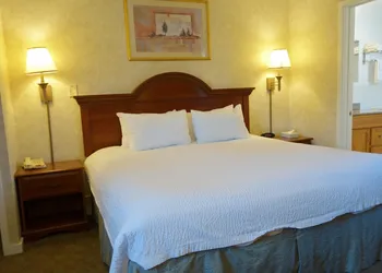 Monument Mountain Motel hotel thumbnail 4