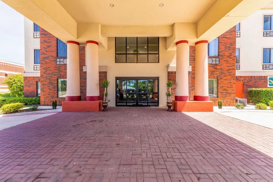 Quality Inn & Suites Lampasas hotel detail image 2