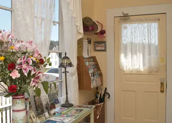 Headlands Inn Bed & Breakfast hotel thumbnail 7