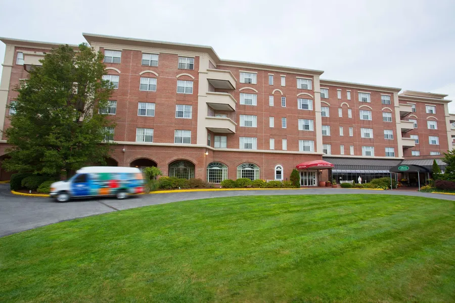 Hampton Inn & Suites Stamford hotel detail image 2