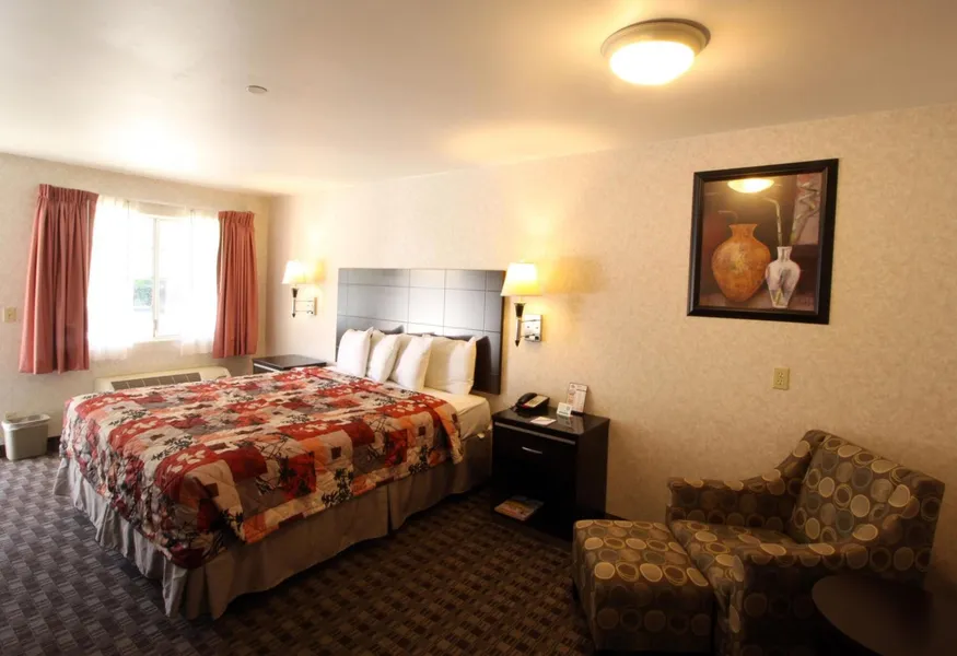 Sunburst Spa & Suites Motel hotel detail image 6