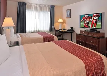 Red Roof Inn Arcata hotel thumbnail 7
