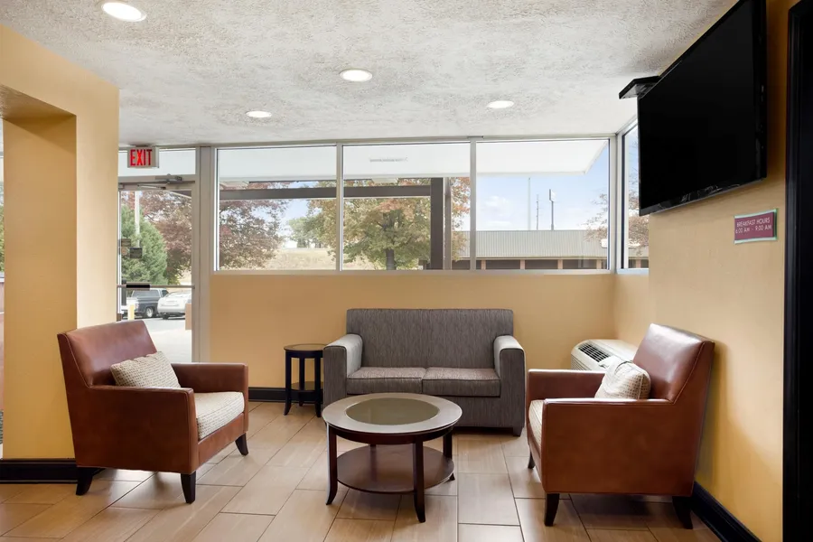Super 8 by Wyndham Jackson hotel detail image 6