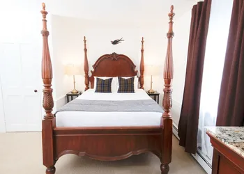 The New London Inn hotel thumbnail 5