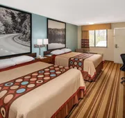 Super 8 by Wyndham Burlington NC hotel detail image 3
