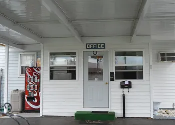 Great Lakes Motel hotel thumbnail 3