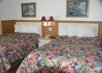 Great Lakes Motel hotel thumbnail 4