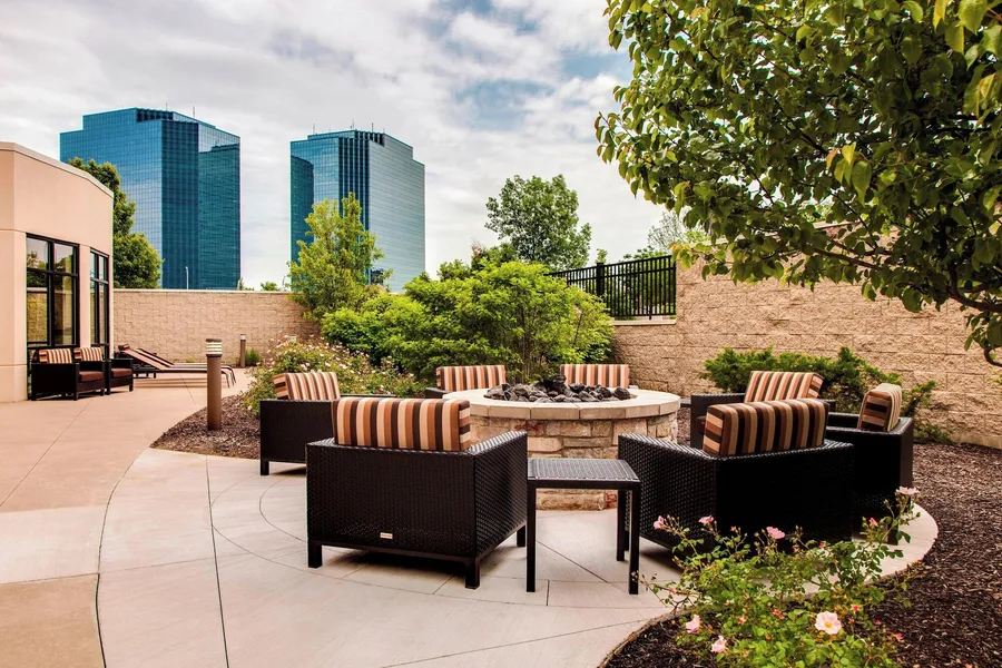 Courtyard by Marriott Chicago Schaumburg/Woodfield Mall hotel detail image 2
