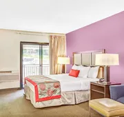 Ramada by Wyndham Rockaway hotel detail image 7