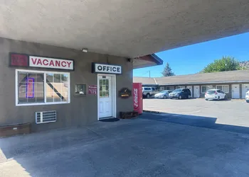 Golden Eagle Motel hotel thumbnail 2