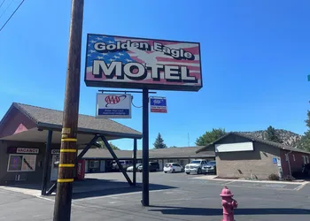 Golden Eagle Motel hotel thumbnail 3