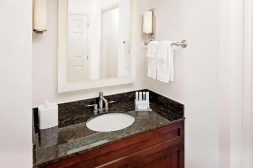Homewood Suites By Hilton Dallas-Market Center hotel detail image 2