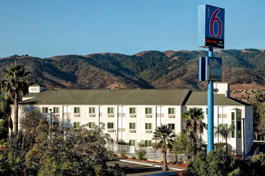 Motel 6 Gilroy, CA hotel detail image 2
