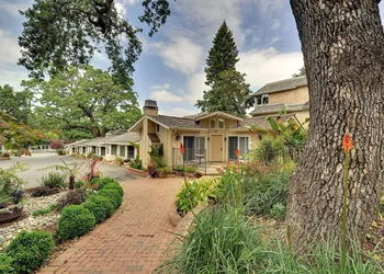 Saratoga Oaks Lodge hotel thumbnail 5