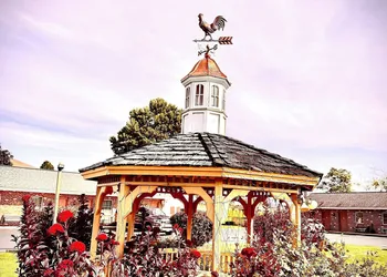 Weathervane Motor Court hotel thumbnail 3