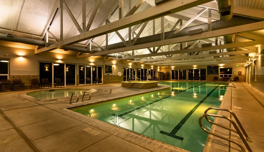 Running Y Resort hotel detail image 2