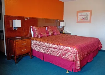 America's Best Inns & Suites hotel thumbnail 8