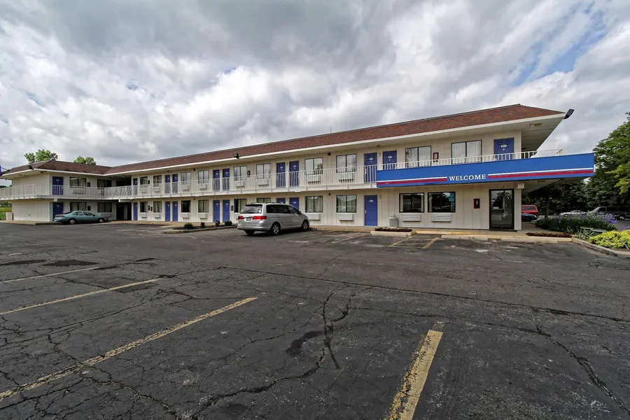 Motel 6 Amherst, OH - Cleveland West - Lorain hotel detail image 2