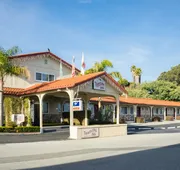 Travelers Inn hotel detail image 7