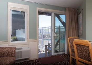 The Corsair & Cross Rip Oceanfront Resort hotel thumbnail 6