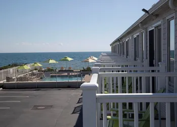 The Corsair & Cross Rip Oceanfront Resort hotel thumbnail 7