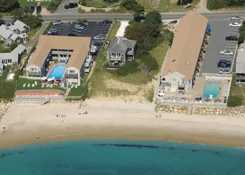 The Corsair & Cross Rip Oceanfront Resort hotel thumbnail 8