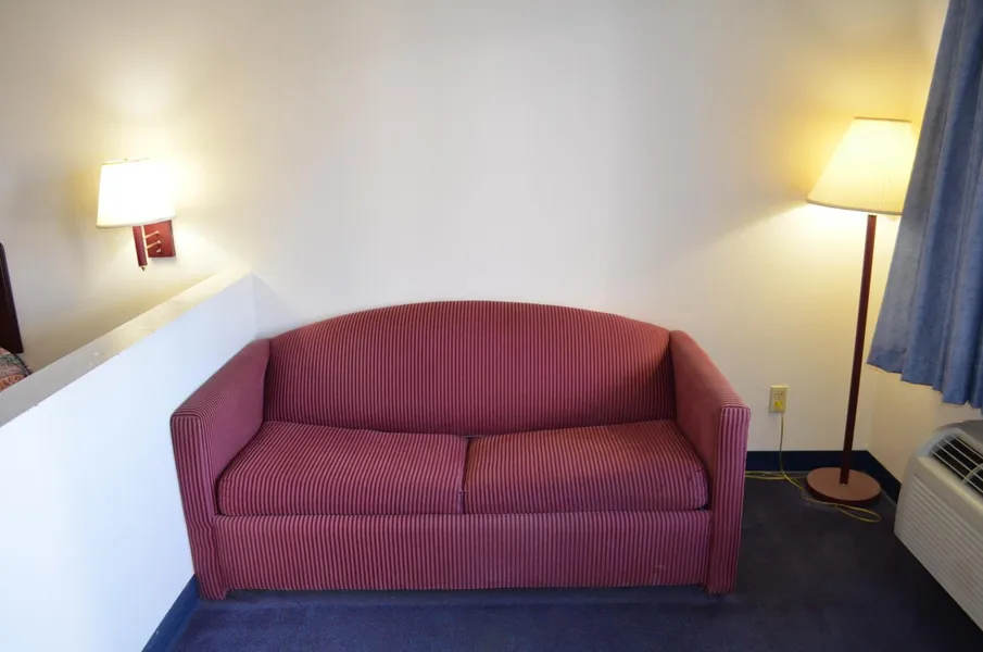 American Inn and Suites White Hall hotel detail image 2