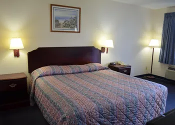 American Inn and Suites White Hall hotel thumbnail 3