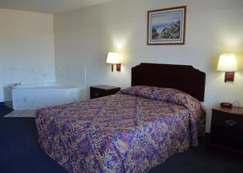 American Inn and Suites White Hall hotel thumbnail 8