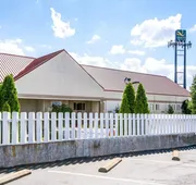 Quality Inn & Suites Elizabethtown hotel detail image 4