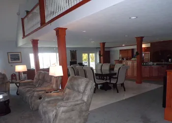 Long House Manor B And B hotel thumbnail 2