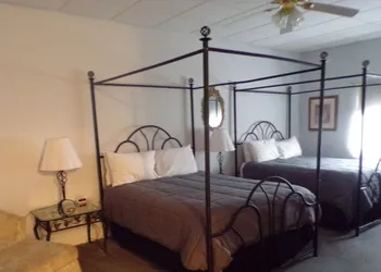 Long House Manor B And B hotel thumbnail 4