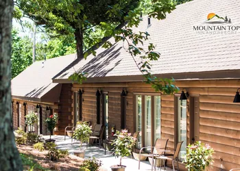 Mountain Top Inn and Resort hotel thumbnail 3